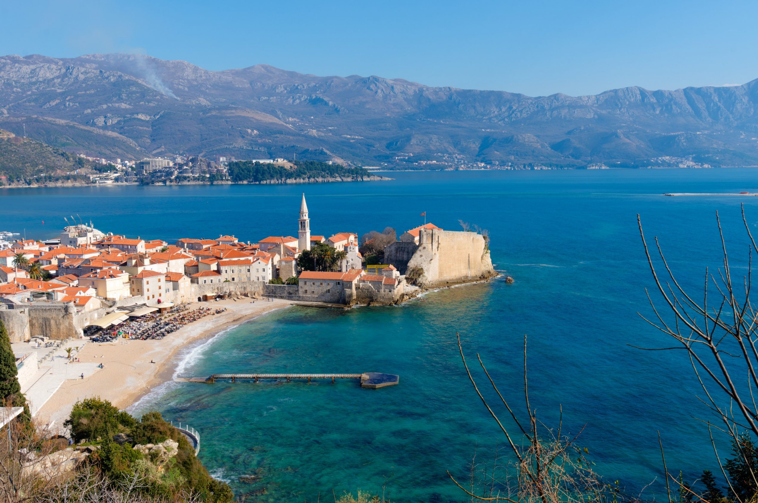 An Extended Journey to Renaissance Romance, Idyllic Greek Islands and Aromatic Markets